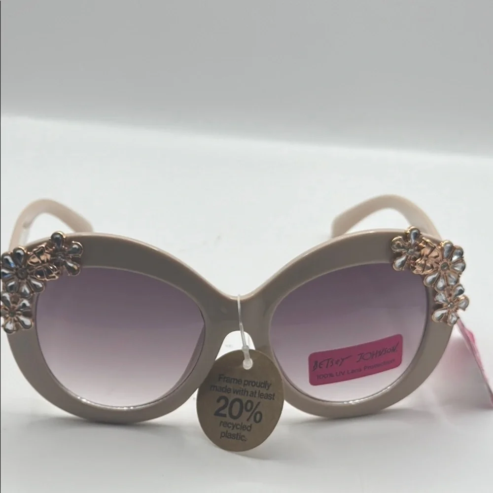 Betsey Johnson Pink Round Floral Embellished Sunglasses - Picture 2 of 11